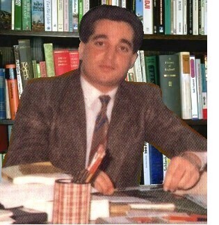 Vincenzo Pitaro è giornalista e scrittore, autore Siae per la parte letteraria e scrive per la pagina culturale di Gazzetta del Sud, ma è costantemente presente anche in molte riviste medico-scientifiche e organ house di Case farmaceutiche. Da alcuni anni, infatti, fa parte dell’Asmi (Associazione Stampa Medica Italiana) che, come si sa, è il gruppo di specializzazione in giornalismo medico-scientifico della Fnsi.